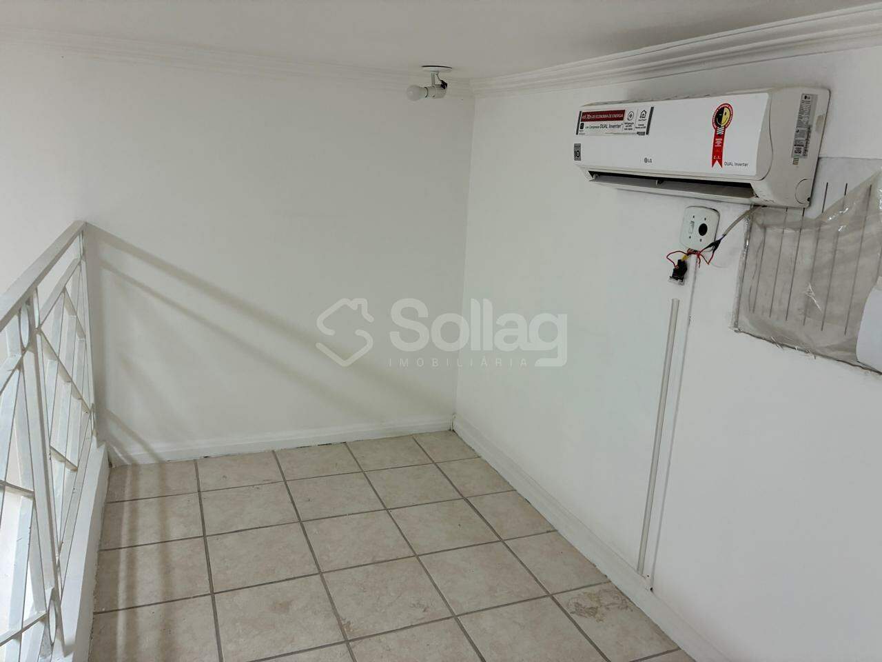 Sala para aluguel no Centro: 