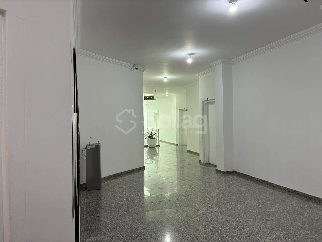 Sala para aluguel no Centro: