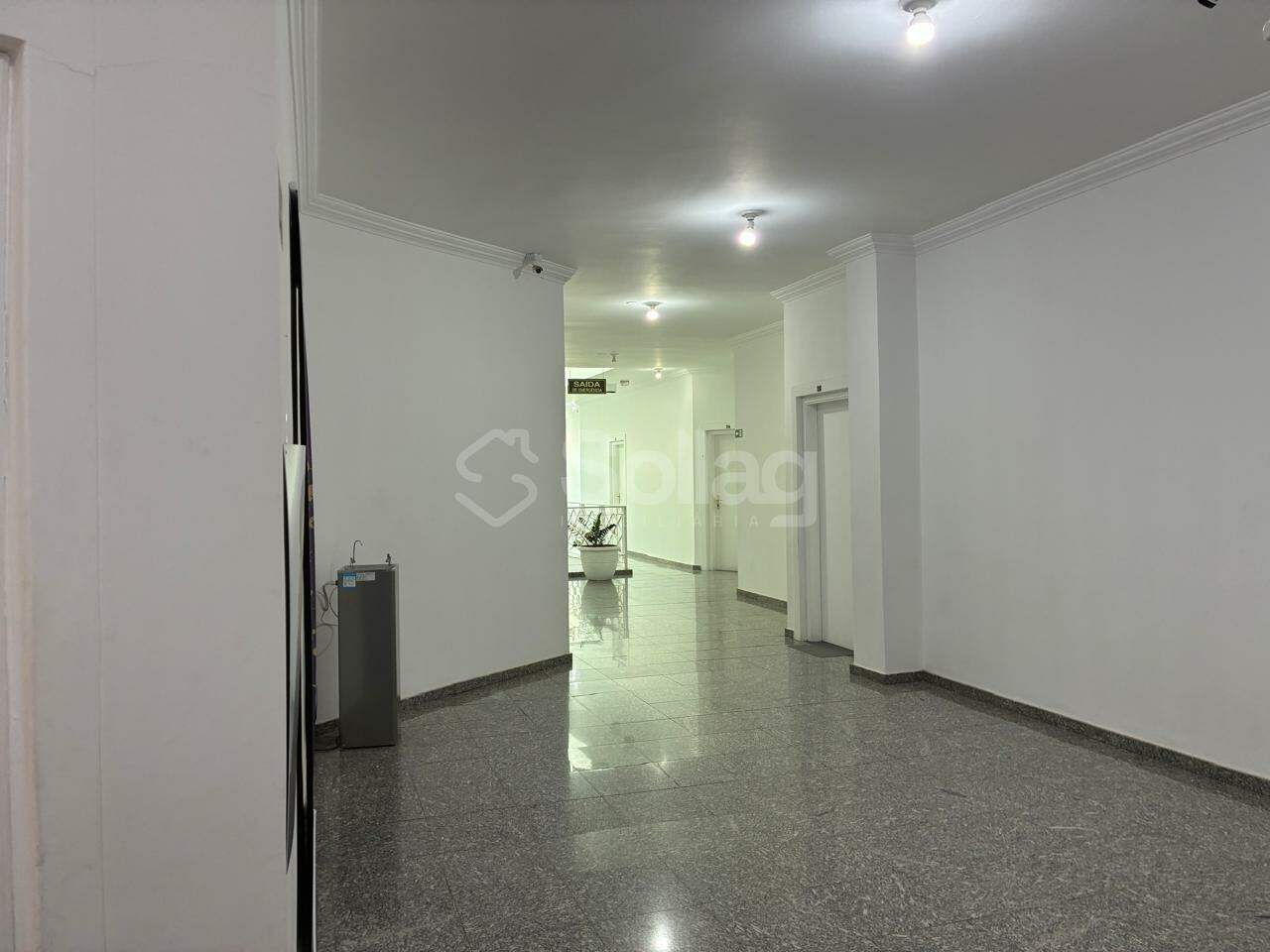 Sala para aluguel no Centro: