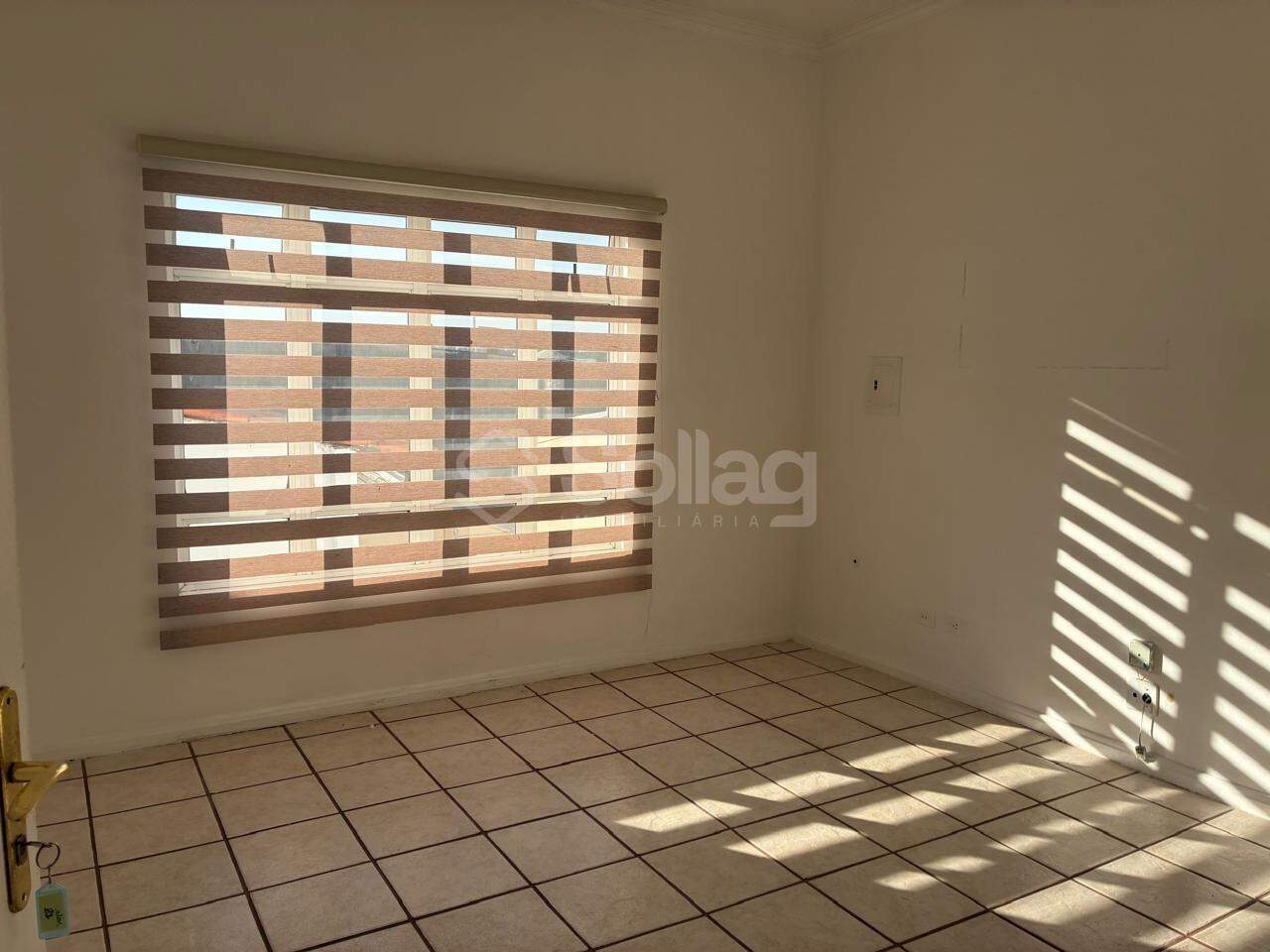 Sala para aluguel no Centro: 