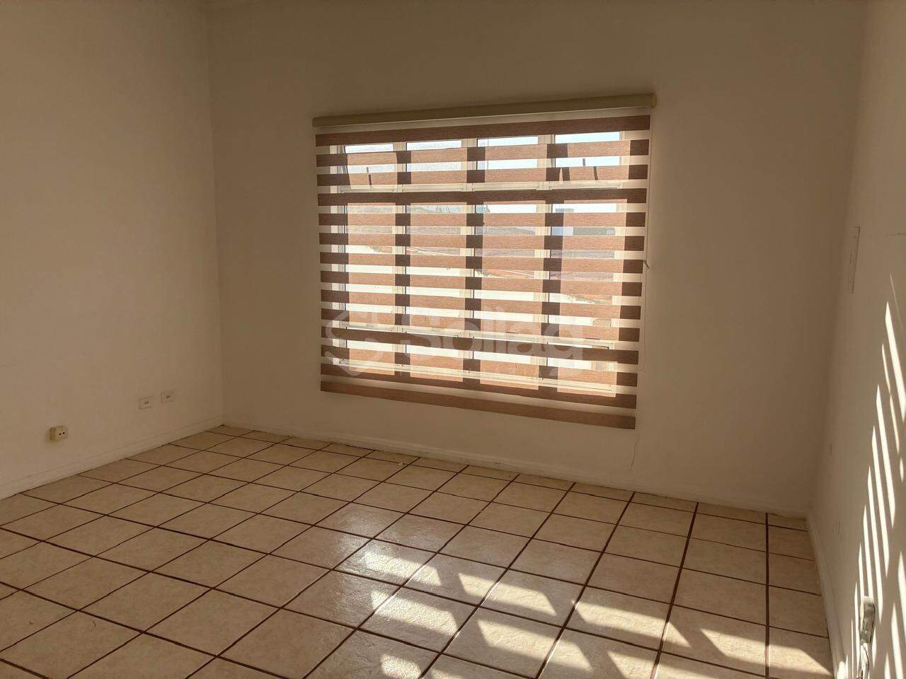Sala para aluguel no Centro: 