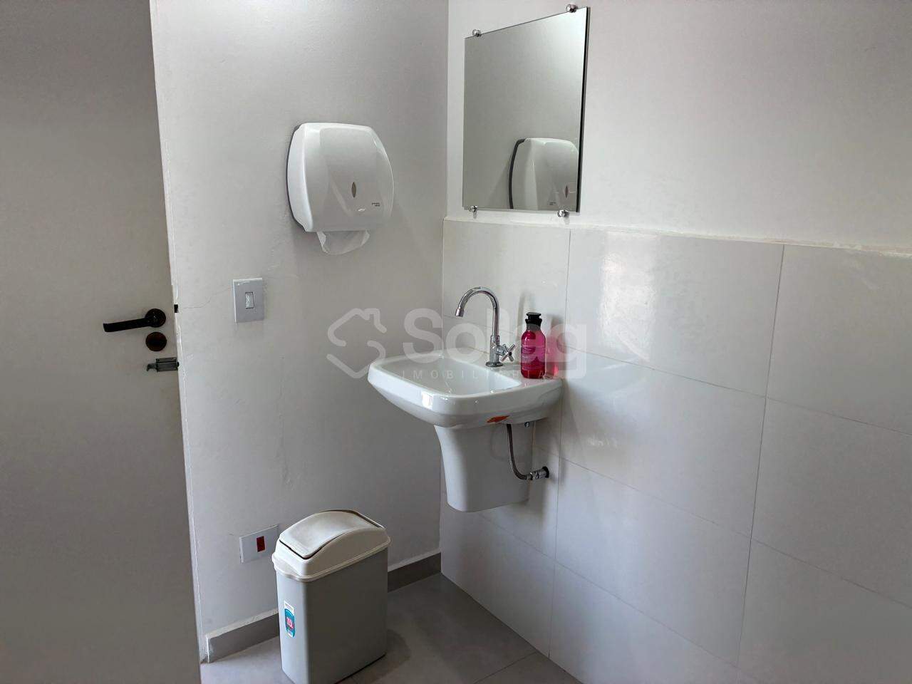 Sala para aluguel no Centro: