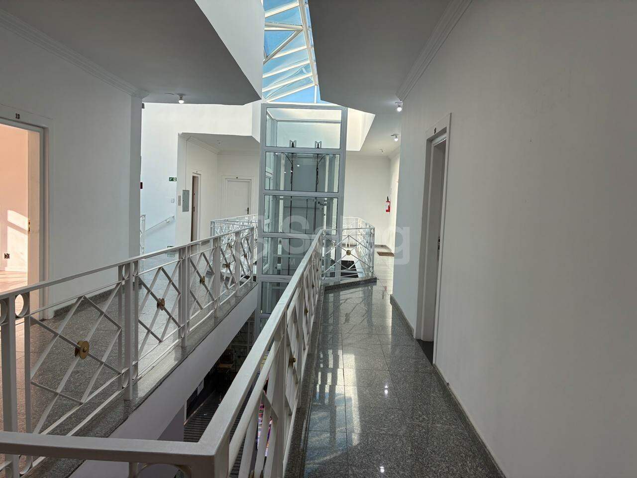 Sala para aluguel no Centro: 