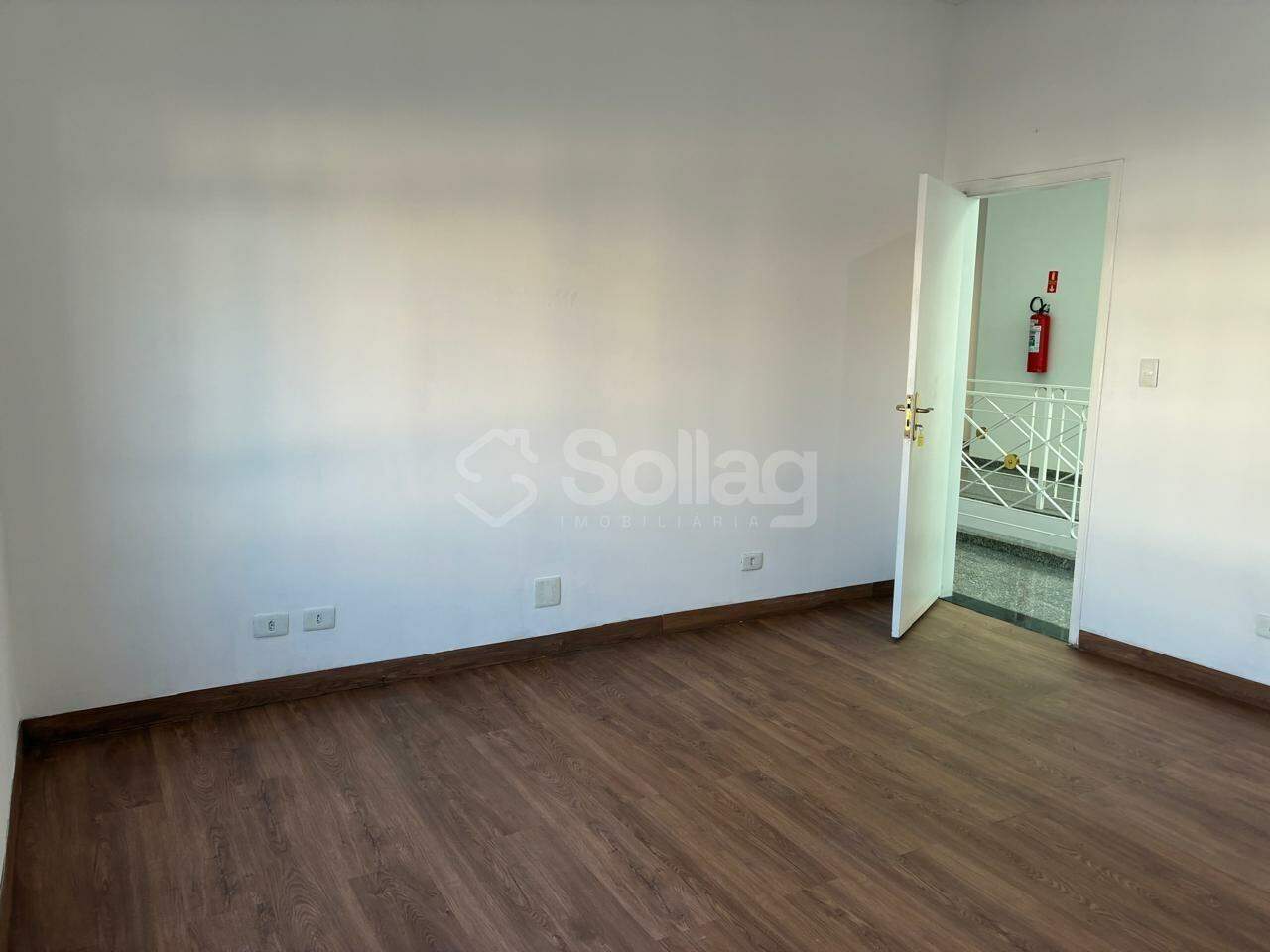 Sala para aluguel no Centro: