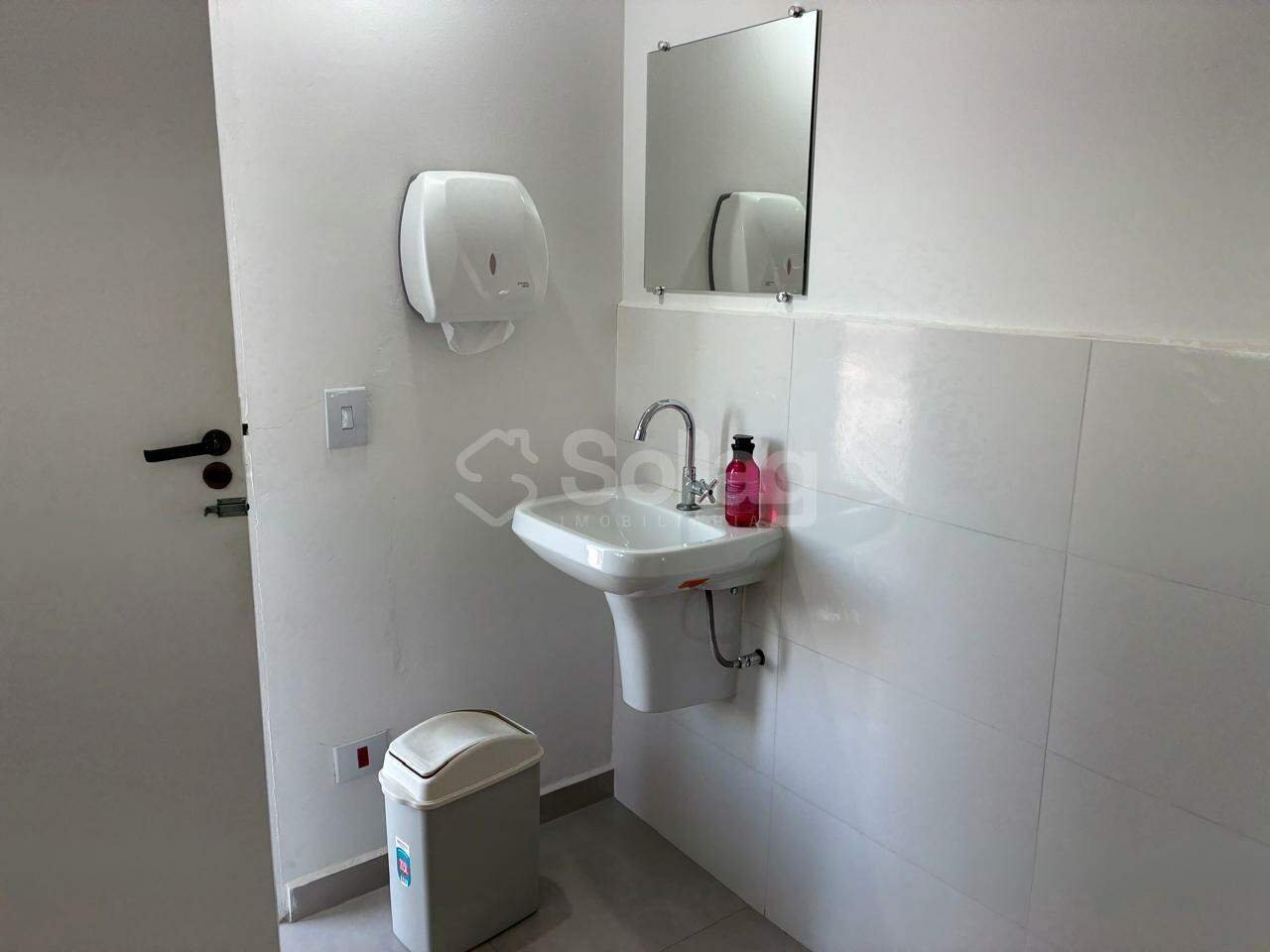 Sala para aluguel no Centro: