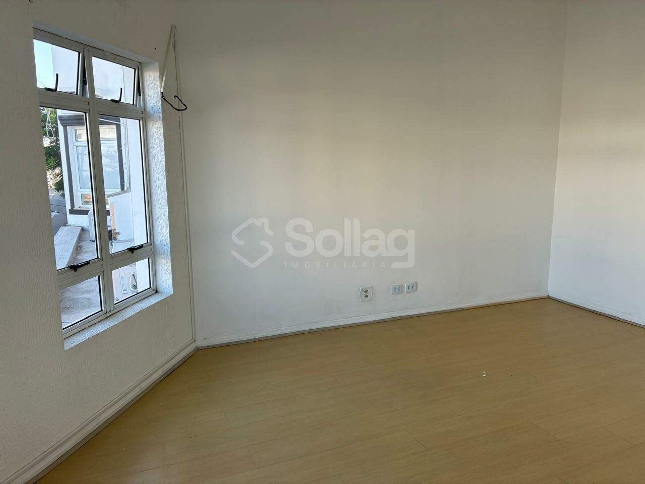 Sala para aluguel no Centro:
