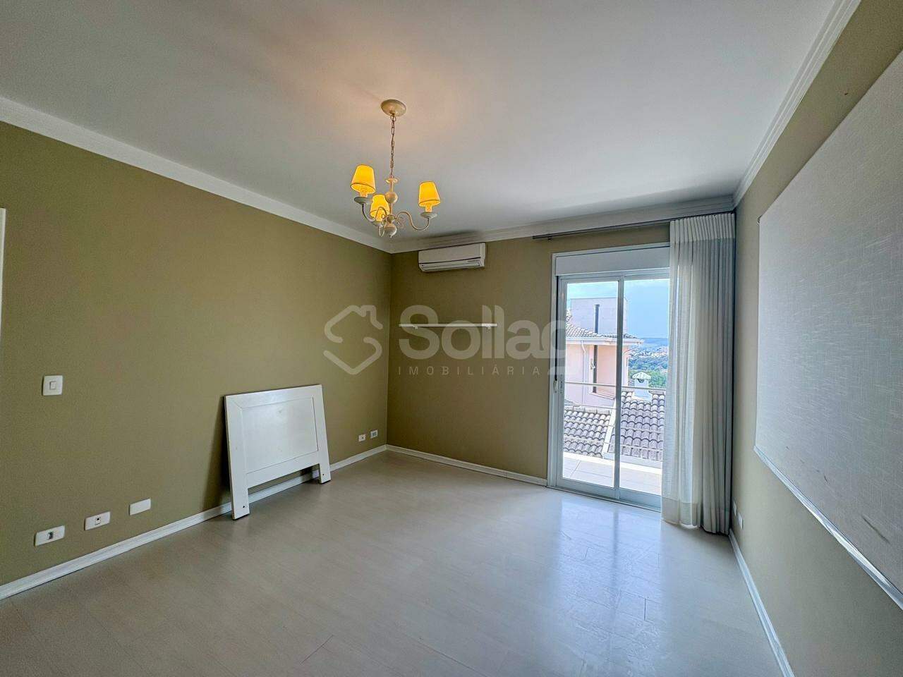 Casa em condomínio à venda no Jardim Paiquerê: