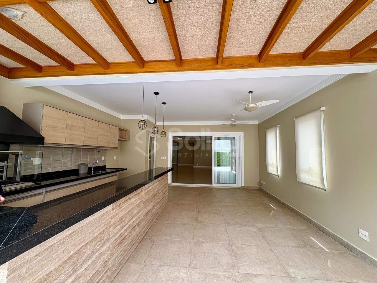 Casa em condomínio à venda no Jardim Paiquerê: