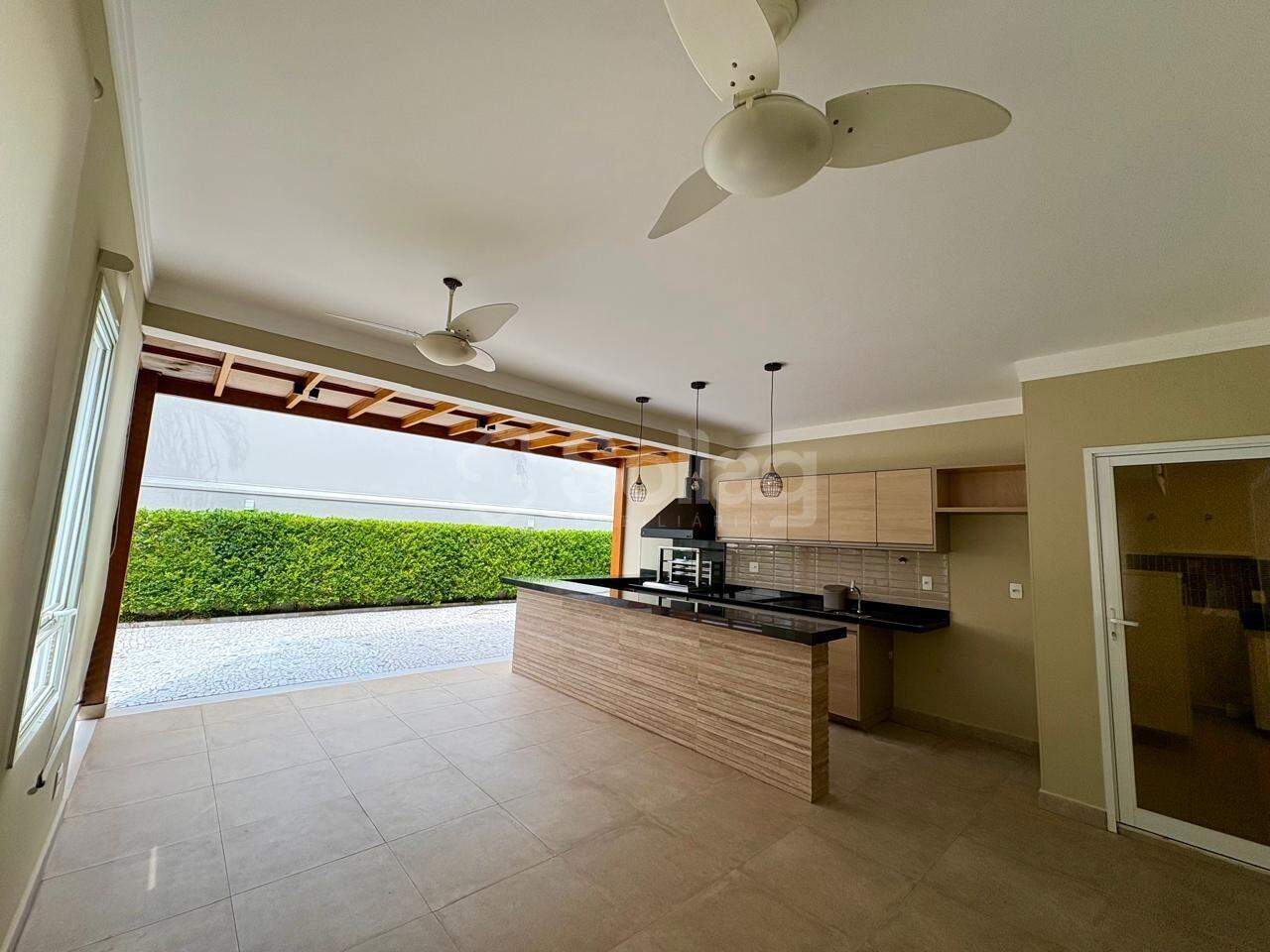 Casa em condomínio à venda no Jardim Paiquerê: