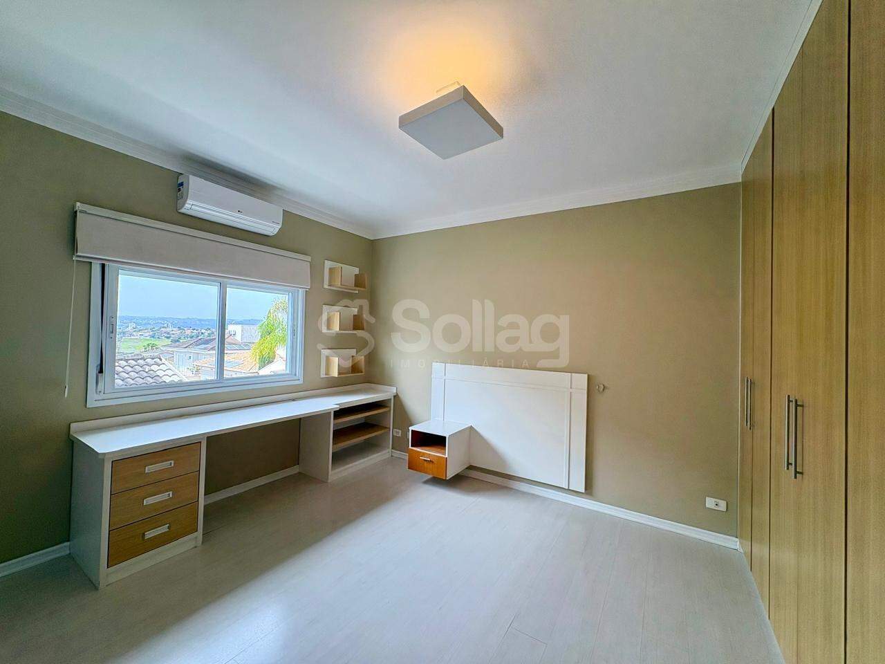 Casa em condomínio à venda no Jardim Paiquerê:
