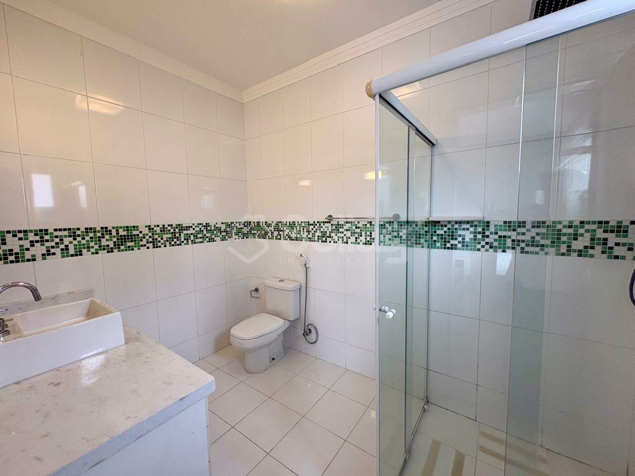 Casa em condomínio à venda no Jardim Paiquerê: