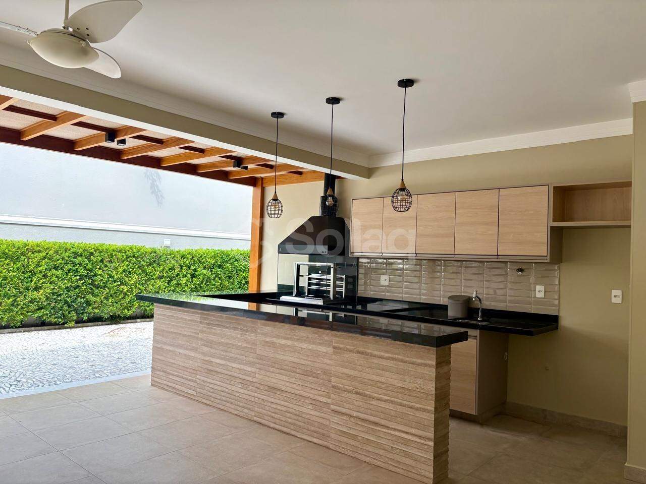 Casa em condomínio à venda no Jardim Paiquerê: 