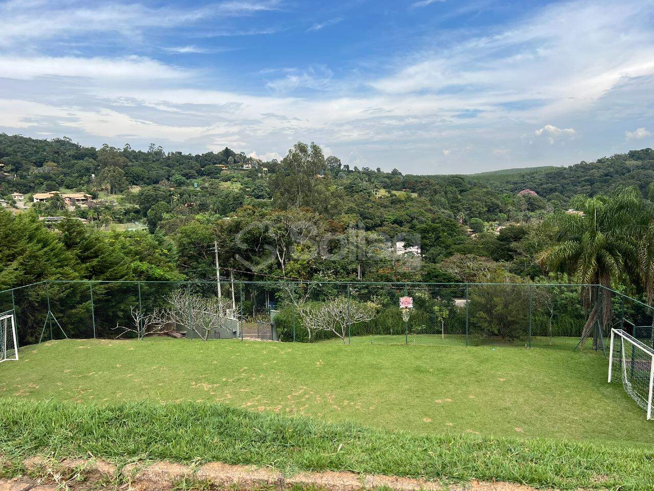 Casa em condomínio para aluguel no Condomínio Vale da Santa Fé: