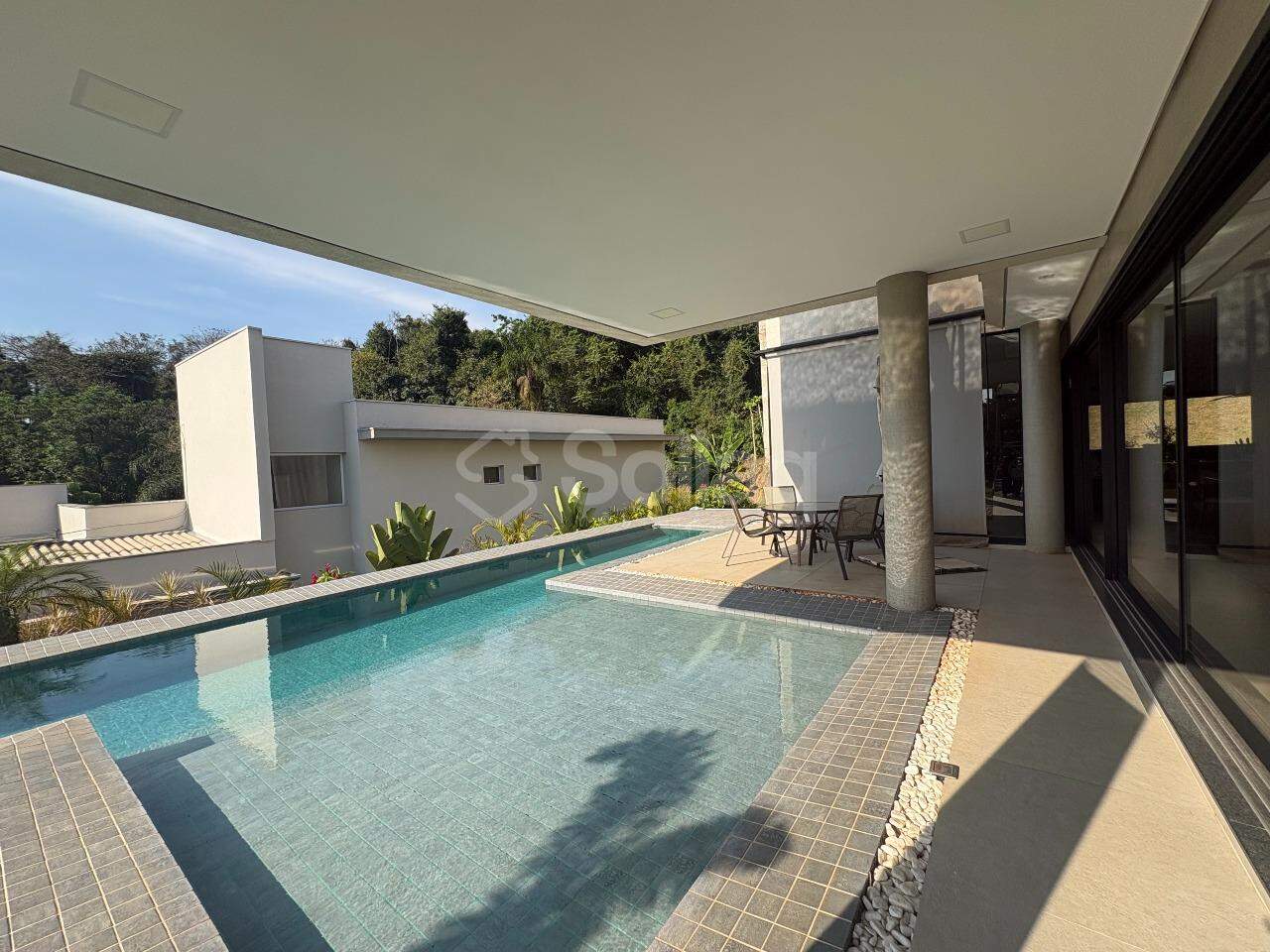Casa em condomínio à venda no Condomínio Vila Hípica 2: 
