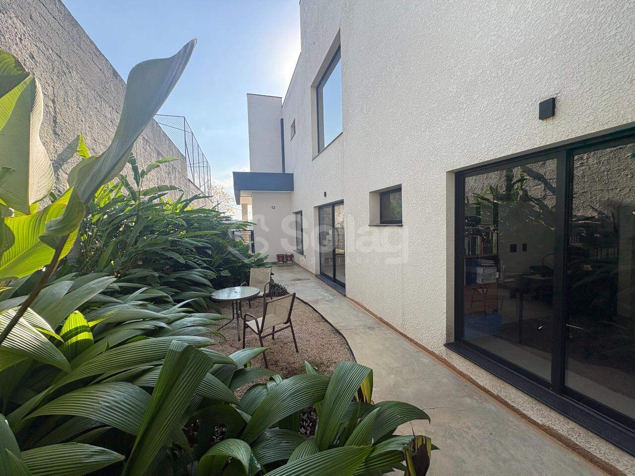 Casa em condomínio à venda no Condomínio Vila Hípica 2: 