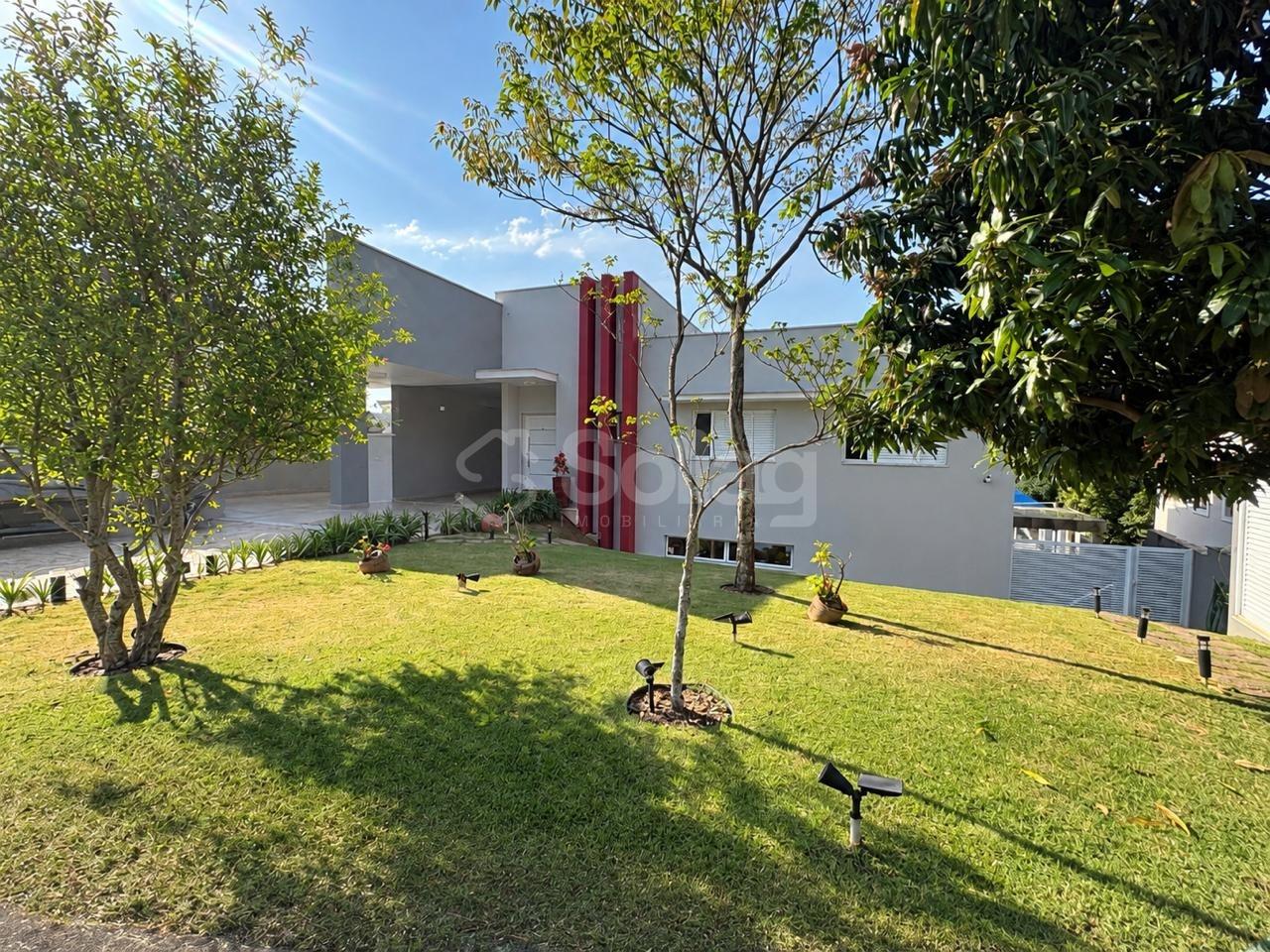 Casa em condomínio à venda no Condomínio Vila Hípica I: 