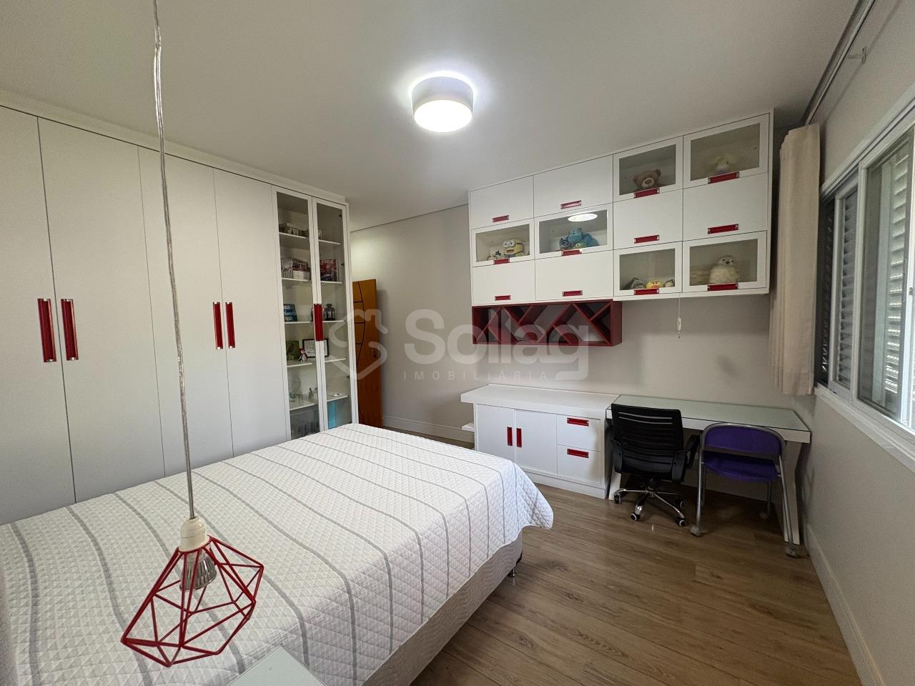 Casa em condomínio à venda no Condomínio Vila Hípica I: 