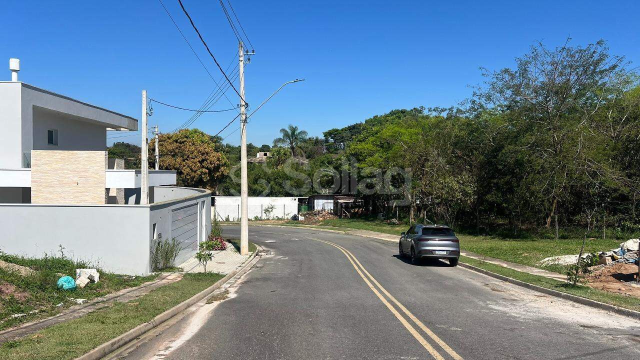 terreno à venda no Pinheirinho: 