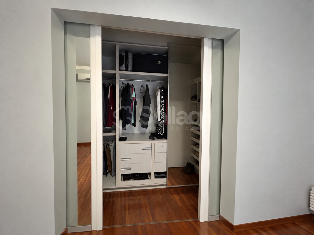 Casa em condomínio para aluguel no Bosque: 