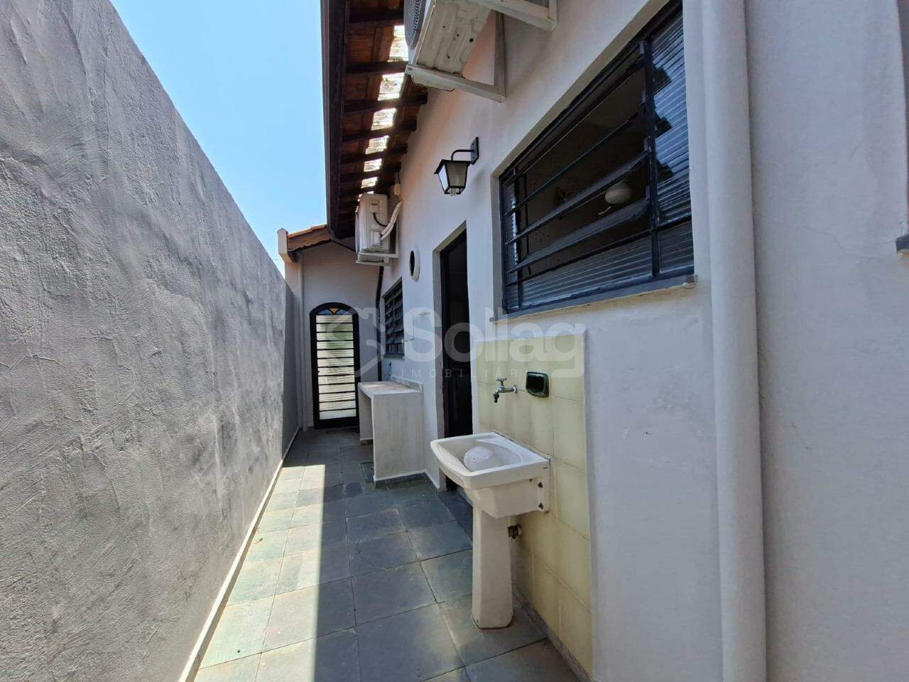 Casa para aluguel no Parque Nova Suiça: