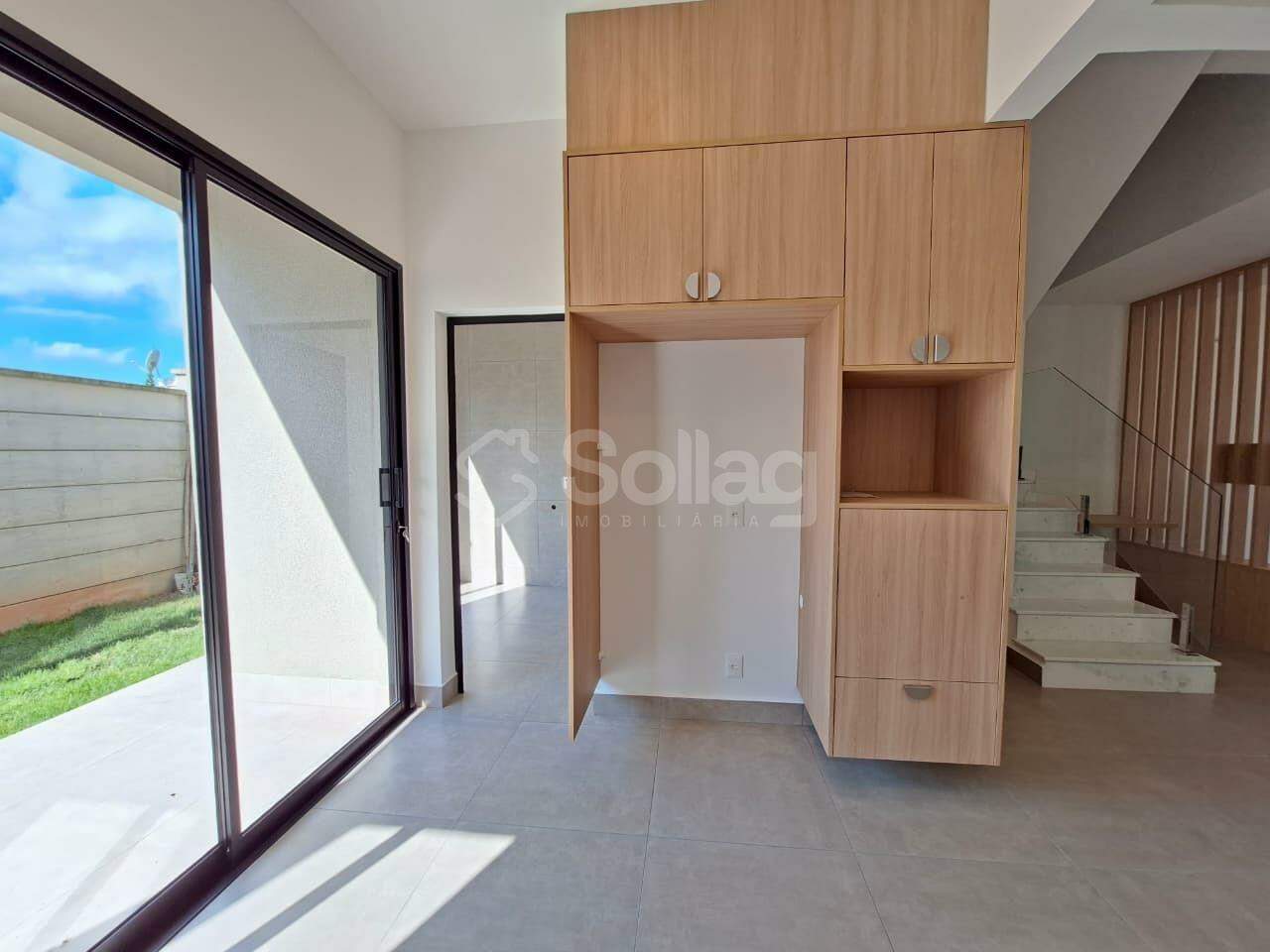 Casa em condomínio para aluguel no Observatório: 