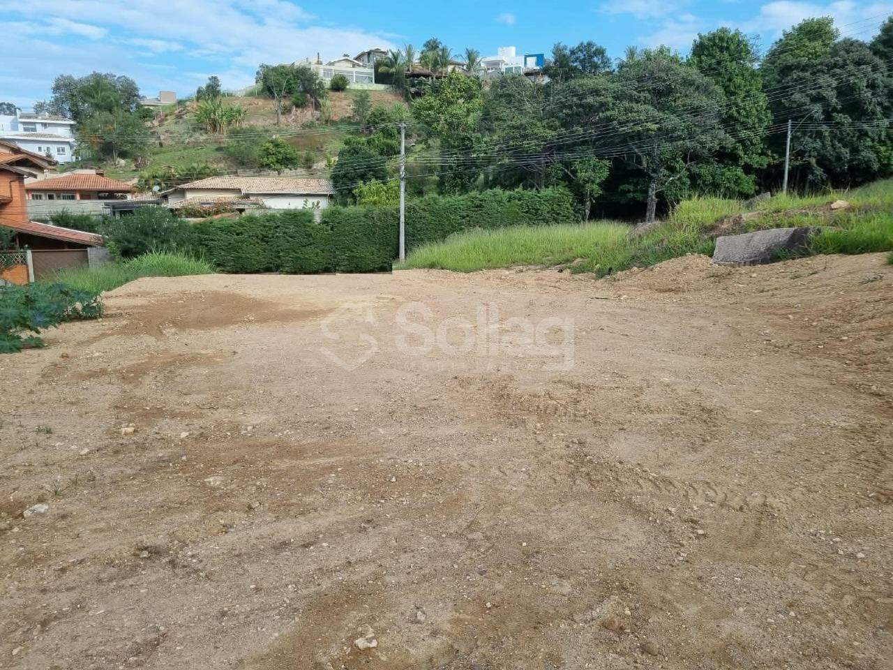 Terreno em condomínio à venda no Condomínio Moinho de Vento: 