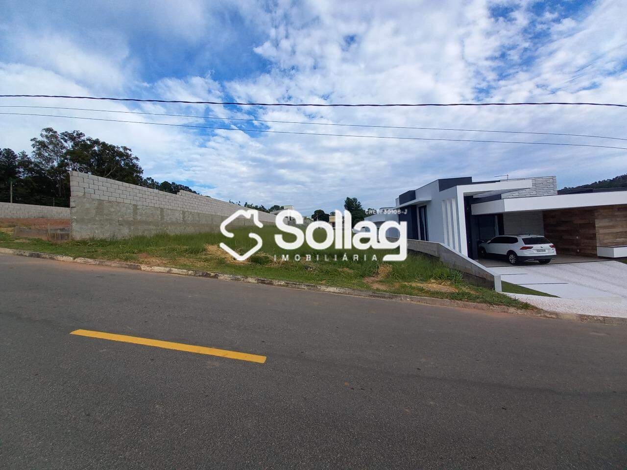 Terreno em condomínio à venda no Condomínio Villa D`oro: 