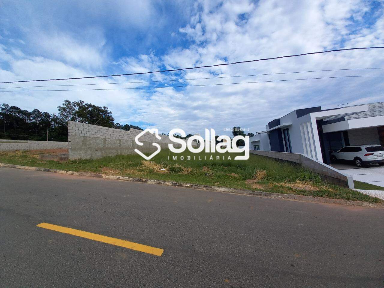 Terreno em condomínio à venda no Condomínio Villa D`oro: 