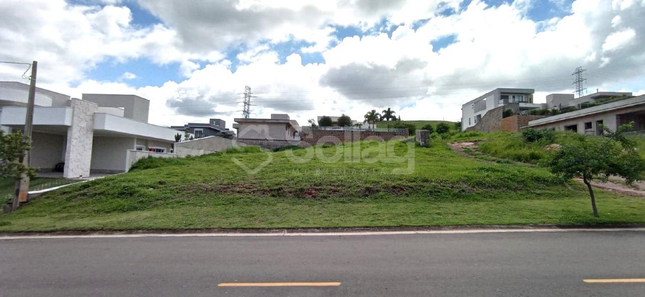 terreno à venda no Condomínio Campo de Toscana: 