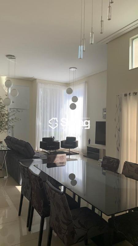 Casa em condomínio à venda no Condomínio Alpes de Vinhedo: 