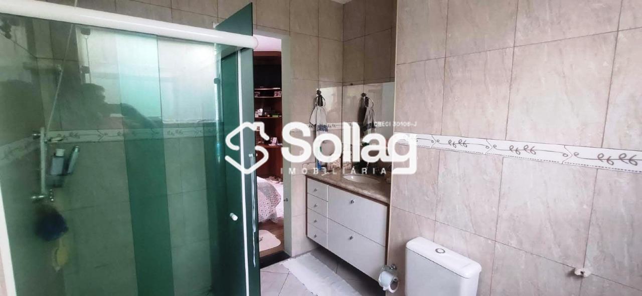 Casa à venda no Jardim Melle: 