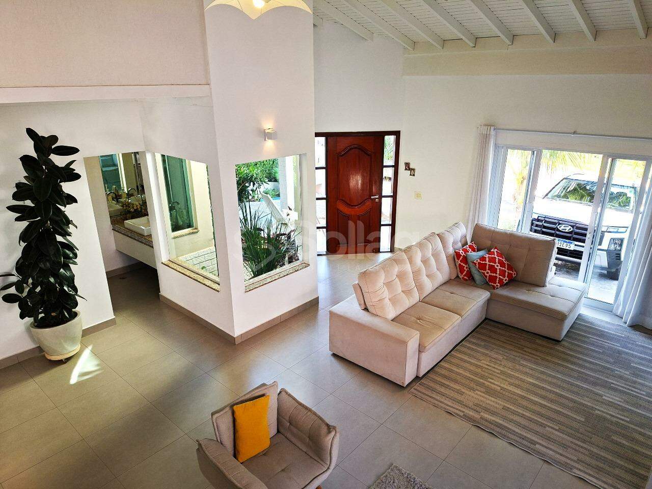 Casa em condomínio à venda no Villaggio Capríccio: 