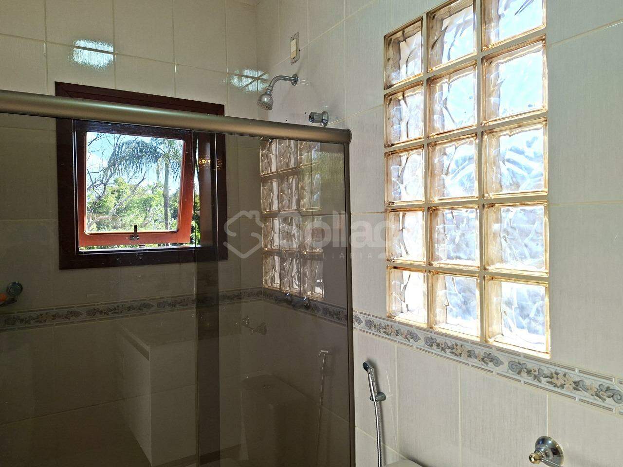 Casa em condomínio à venda no Villaggio Capríccio: 