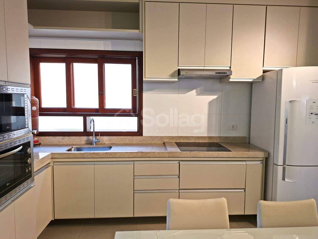 Casa em condomínio à venda no Villaggio Capríccio: 