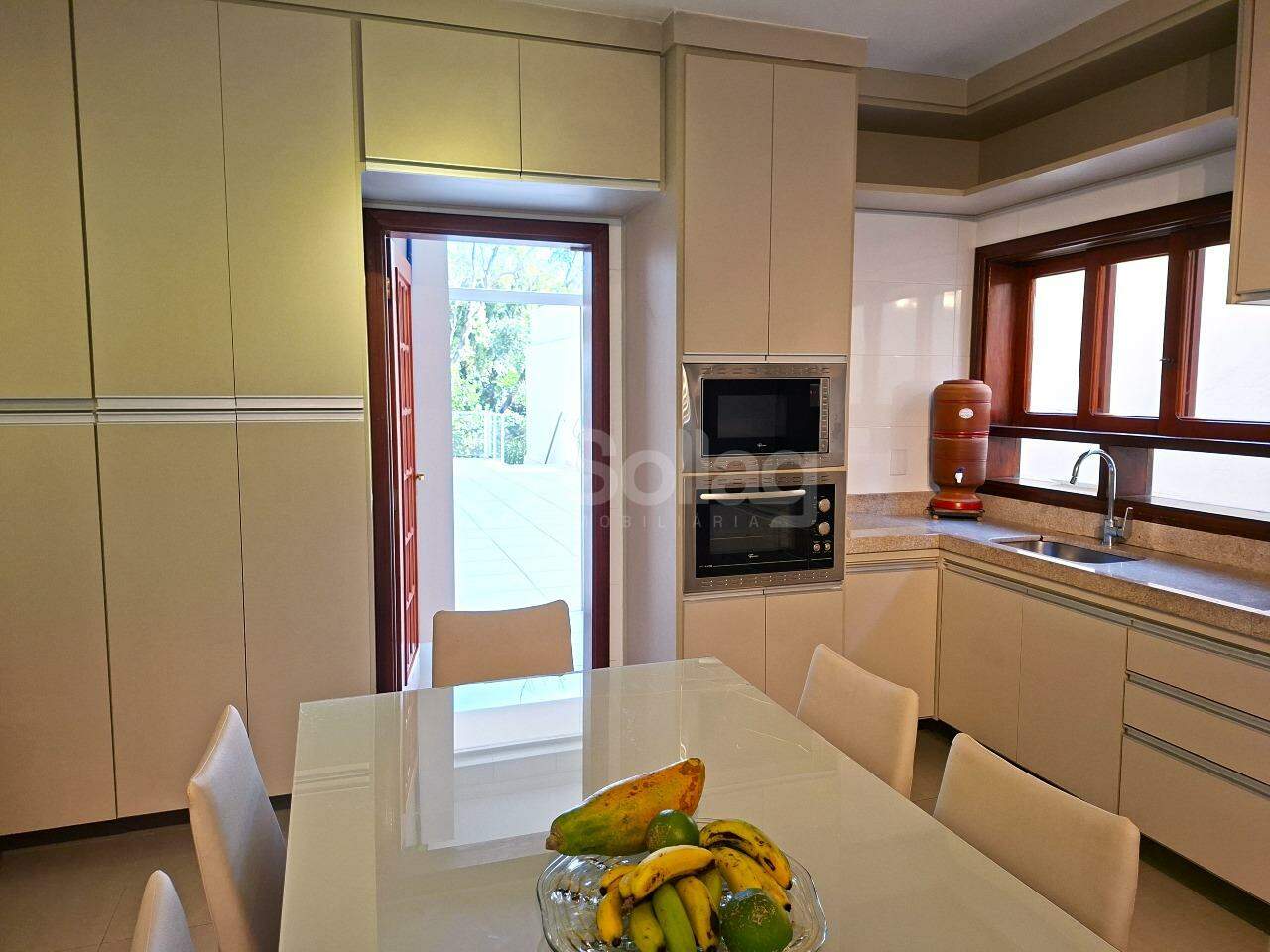 Casa em condomínio à venda no Villaggio Capríccio: 