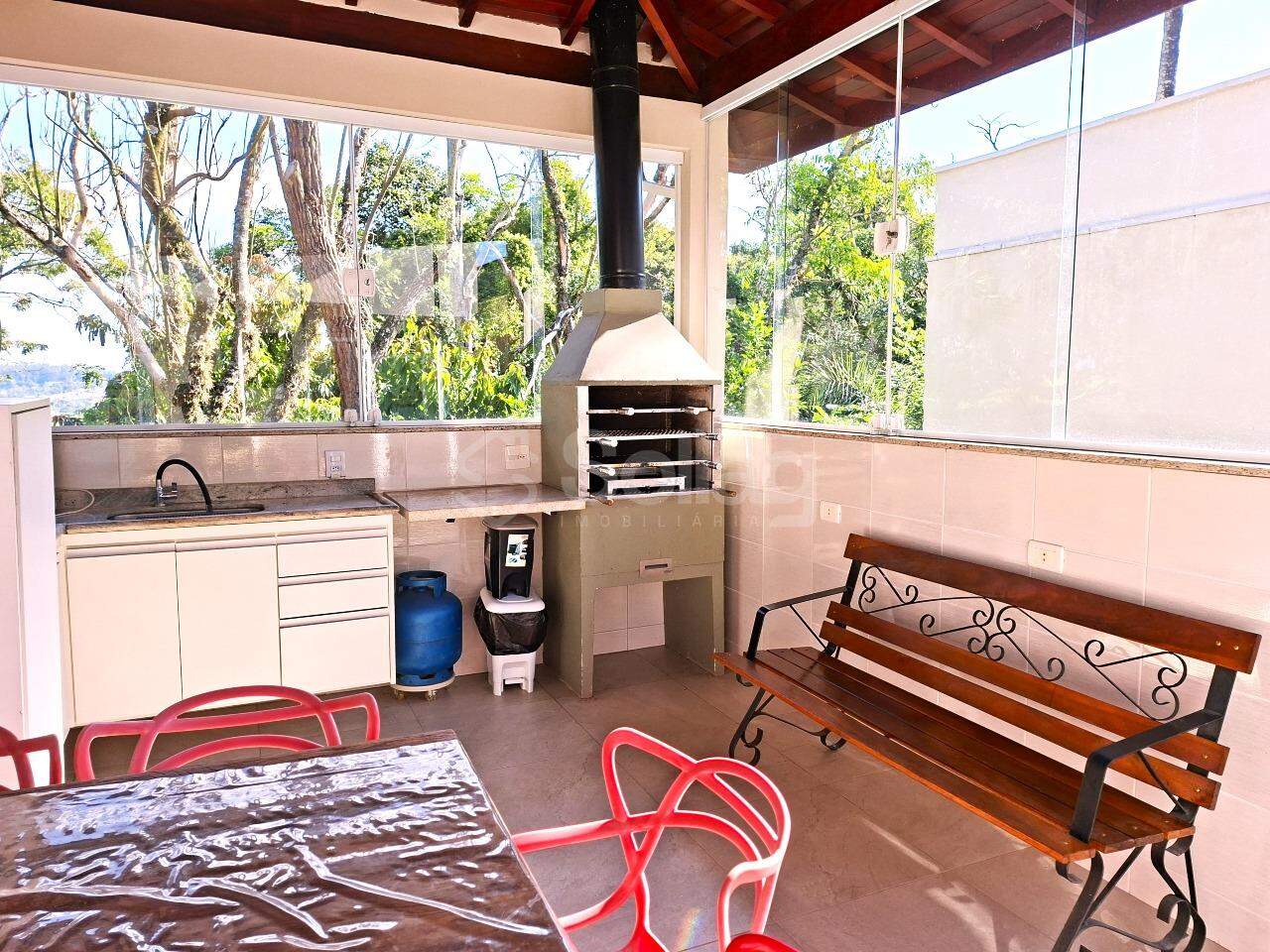 Casa em condomínio à venda no Villaggio Capríccio: 