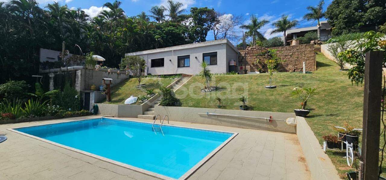 Casa em condomínio à venda no Condomínio Estância Marambaia: 