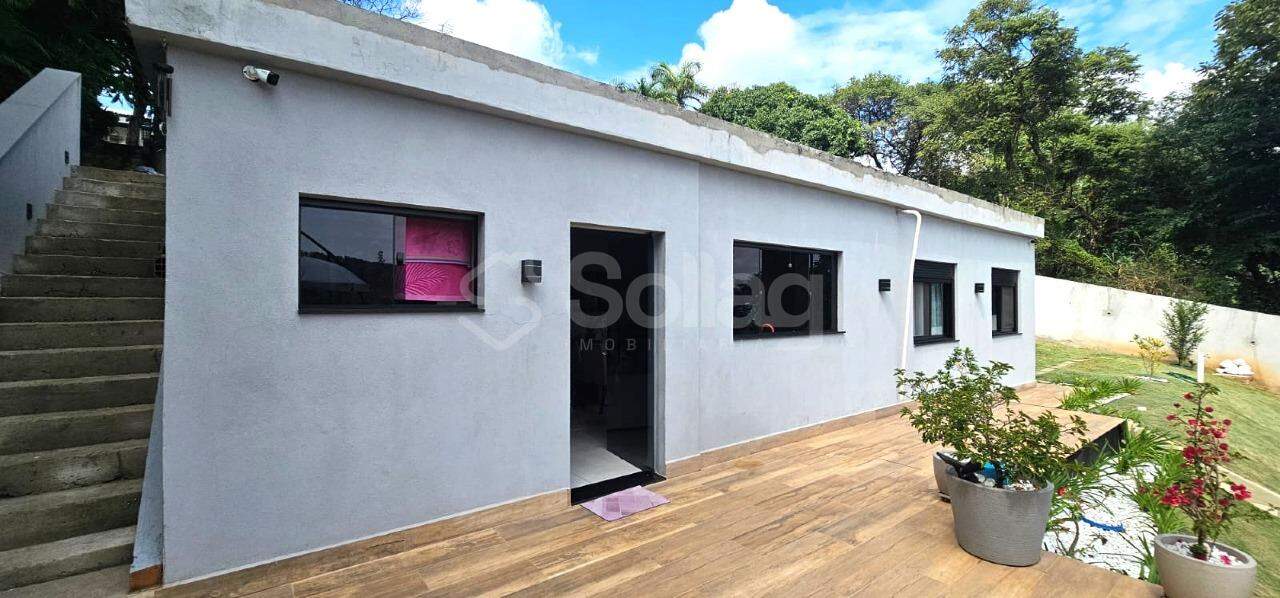 Casa em condomínio à venda no Condomínio Estância Marambaia: 
