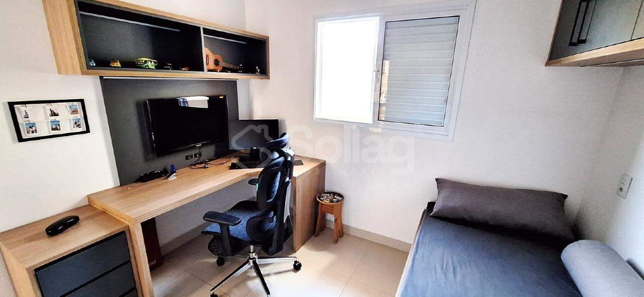 Casa à venda no Pinheirinho: 