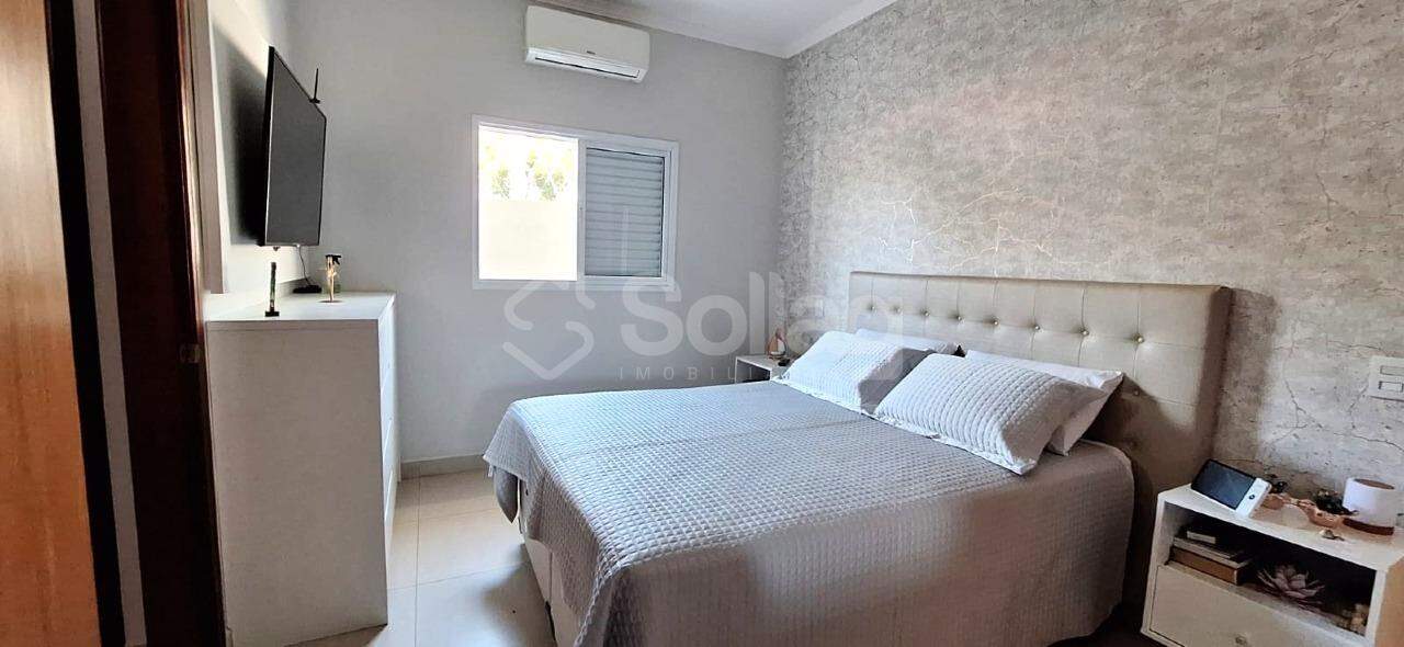 Casa à venda no Pinheirinho: 