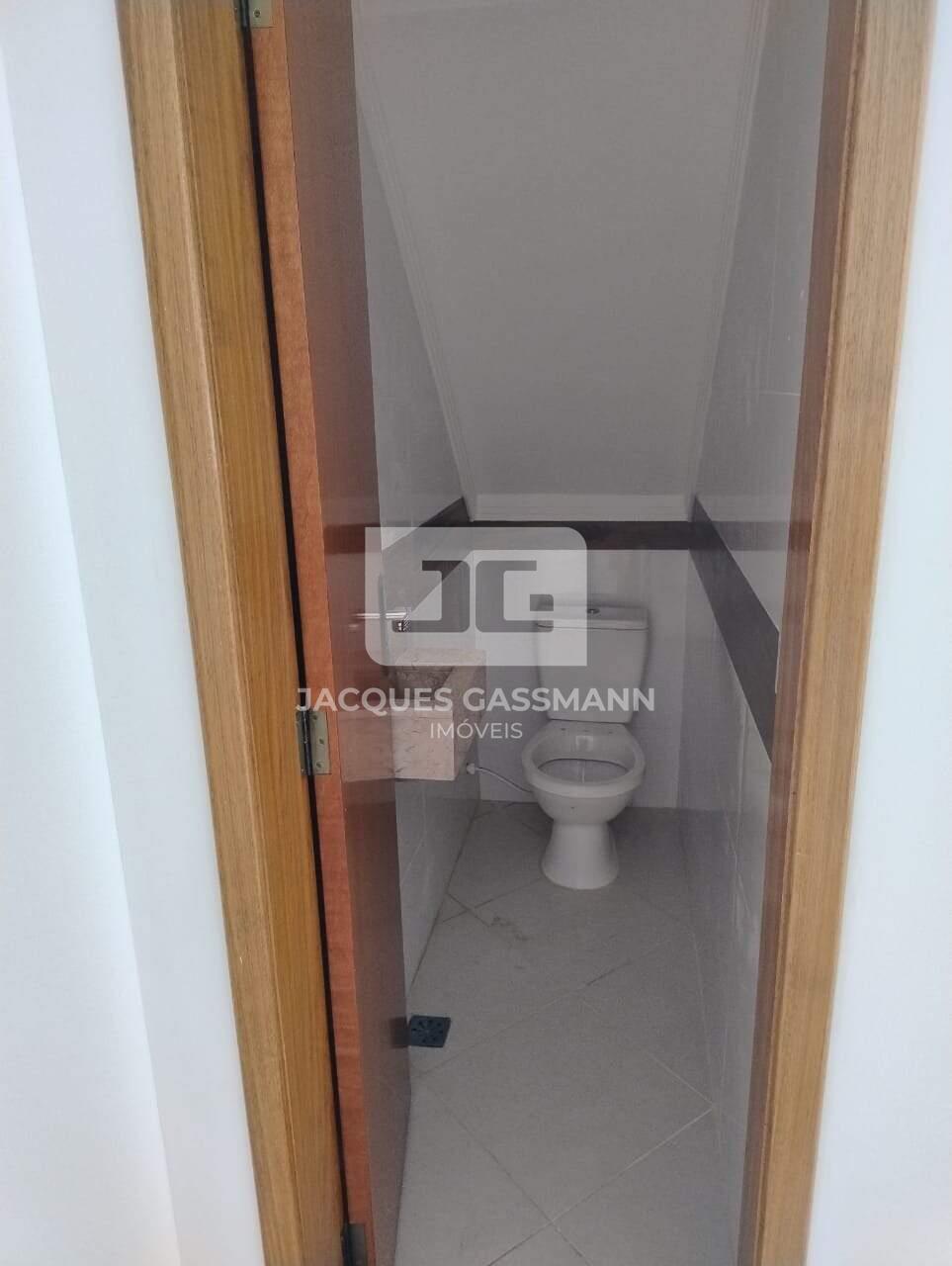 Sobrado à venda no bairro Vila Lucinda Santo André: