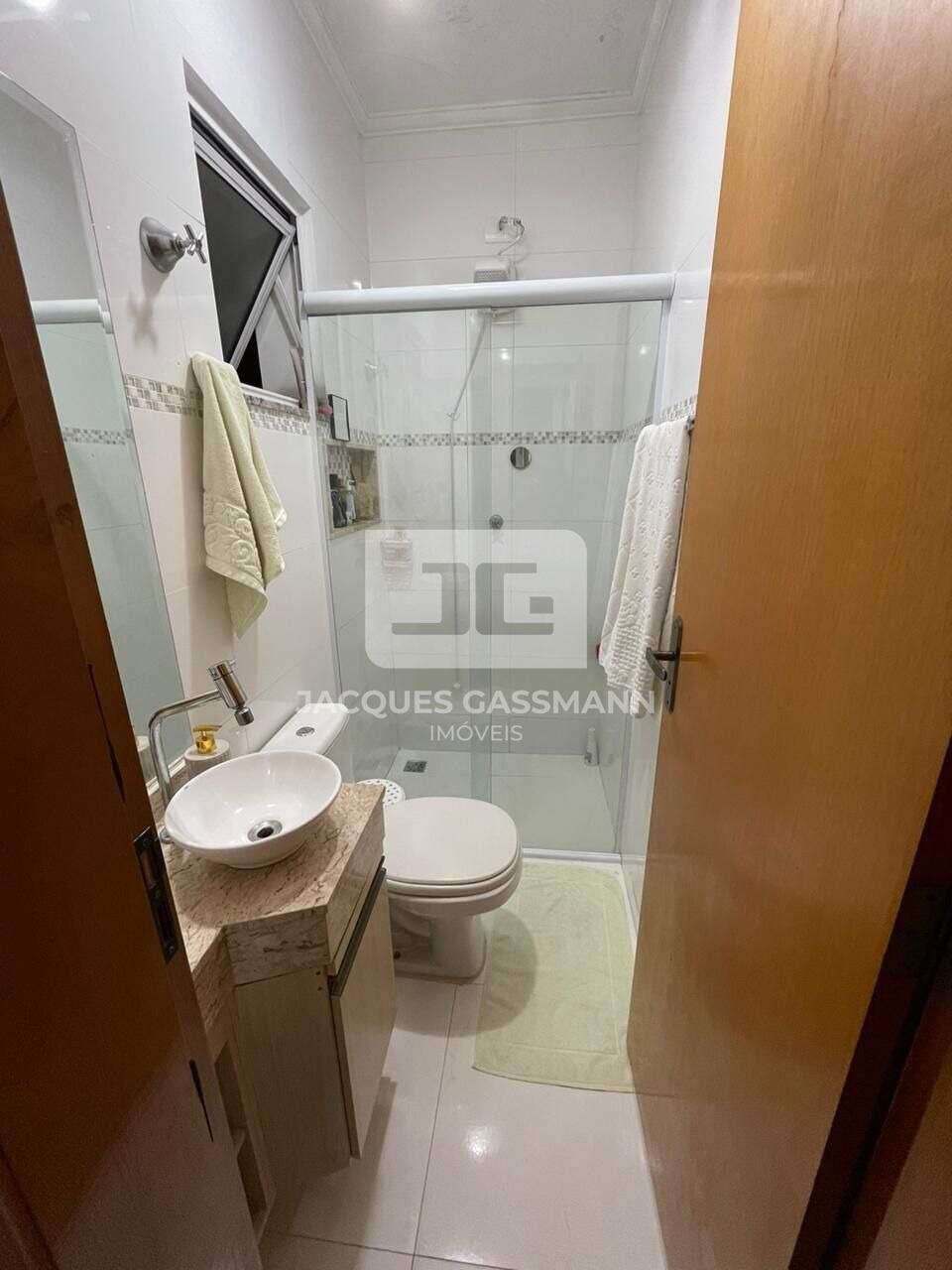 Sobrado à venda no bairro Jardim Santo Antônio Santo André: