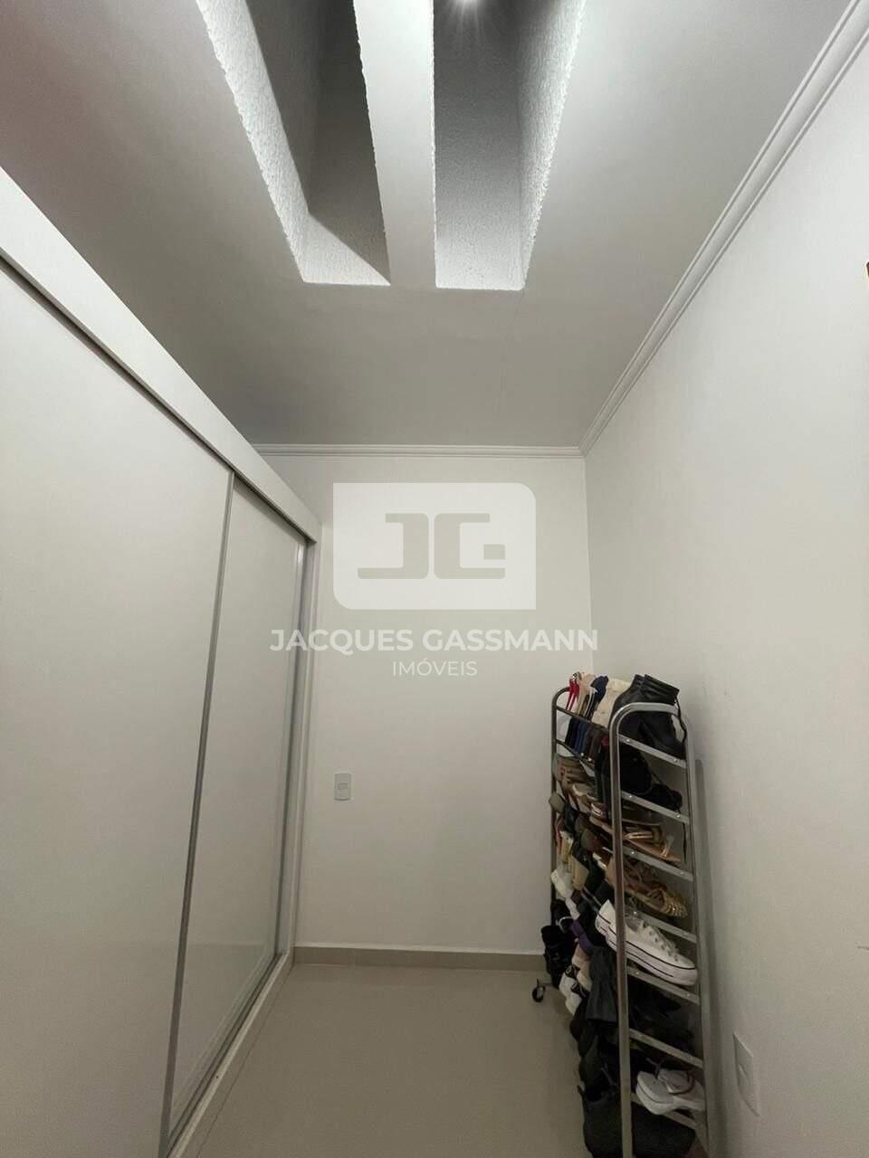 Sobrado à venda no bairro Jardim Santo Antônio Santo André: