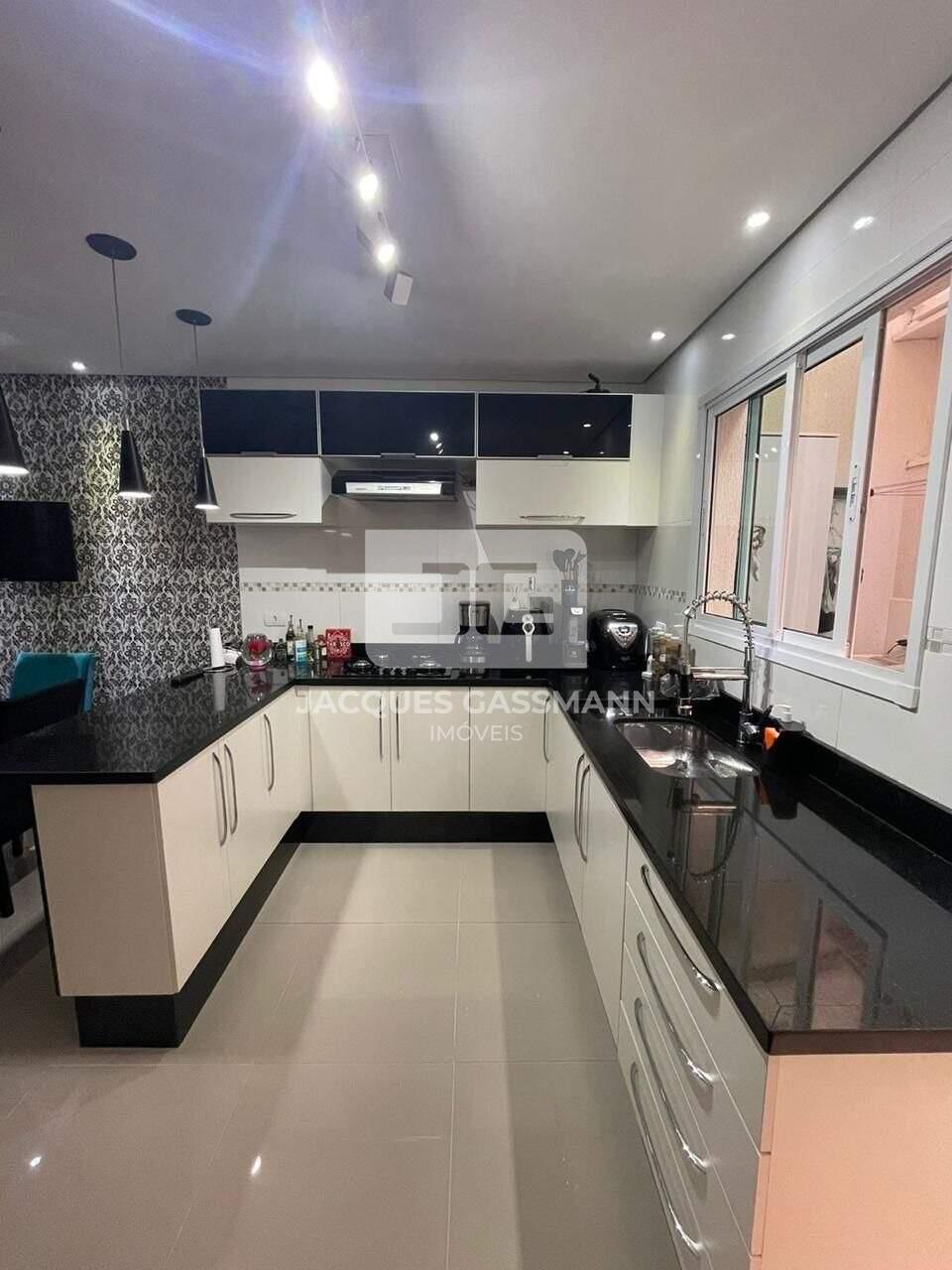 Sobrado à venda no bairro Jardim Santo Antônio Santo André: