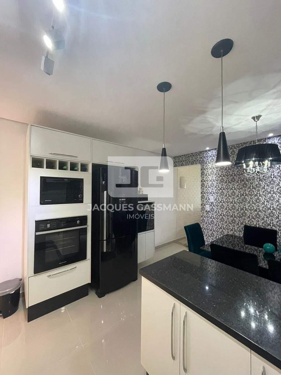 Sobrado à venda no bairro Jardim Santo Antônio Santo André: