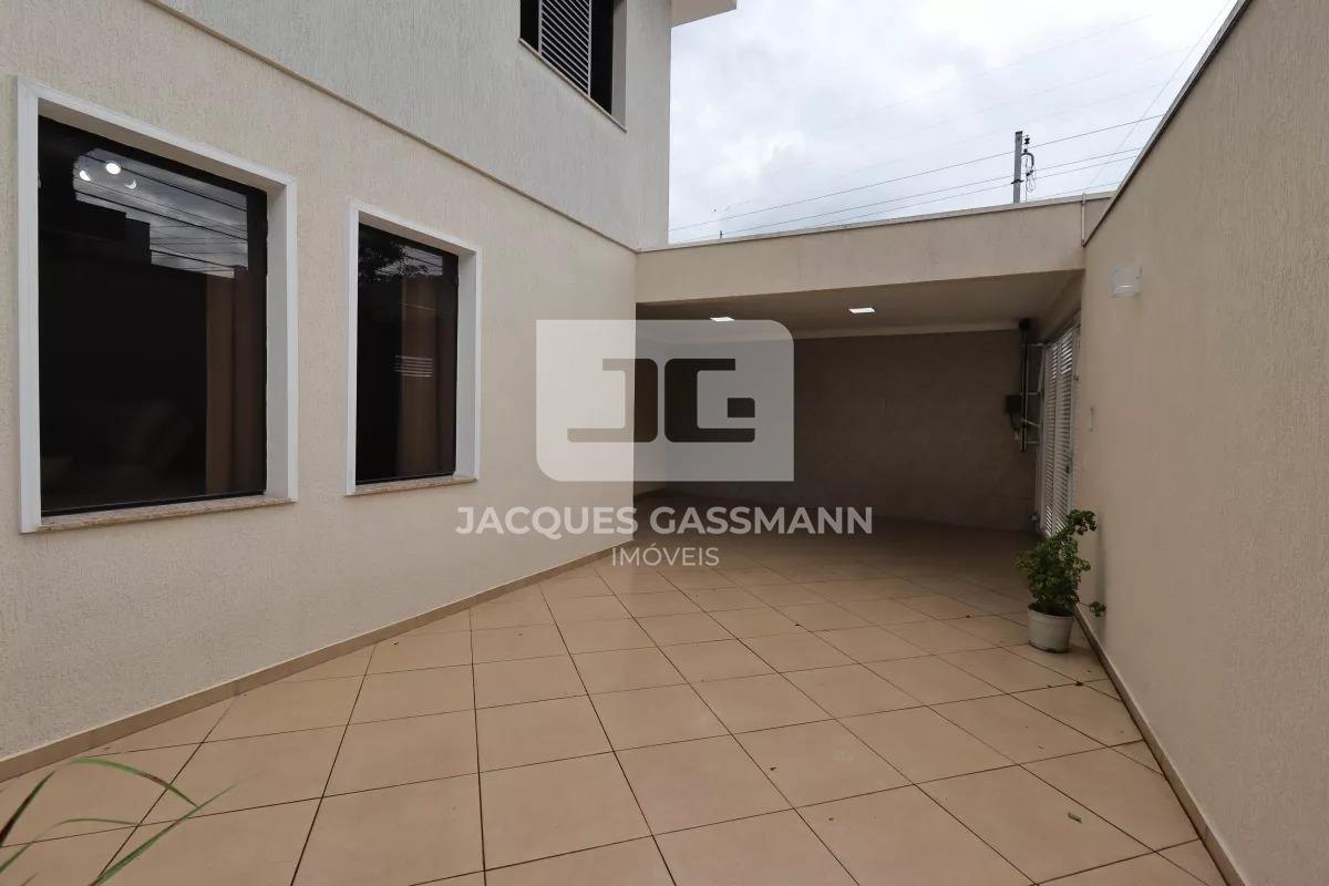 Sobrado à venda no bairro Pinheirinho Santo André: