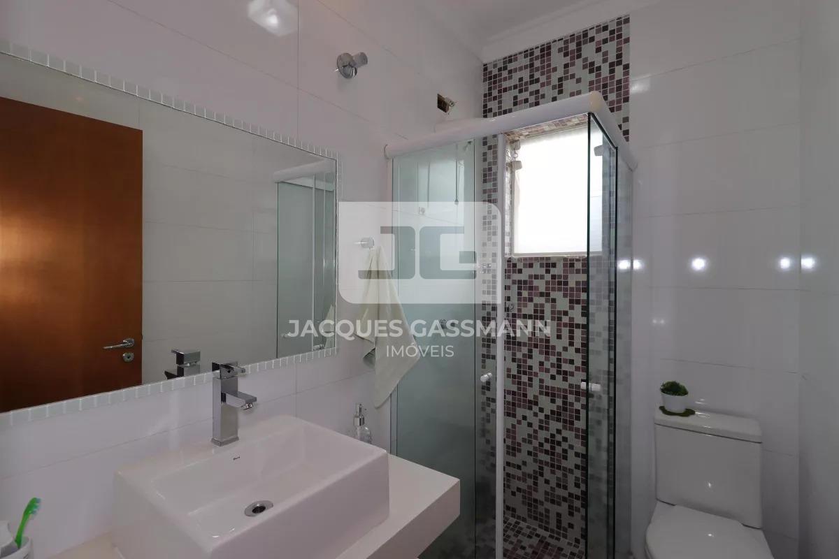 Sobrado à venda no bairro Pinheirinho Santo André: