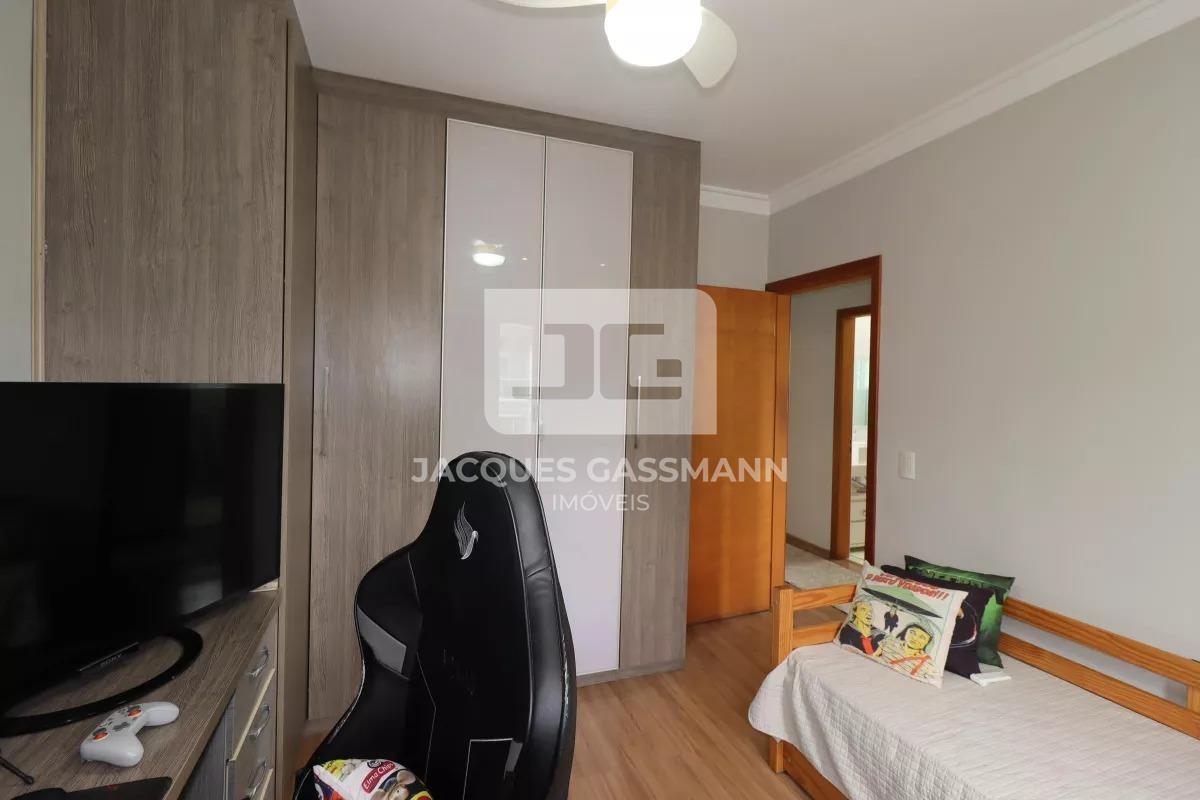 Sobrado à venda no bairro Pinheirinho Santo André: