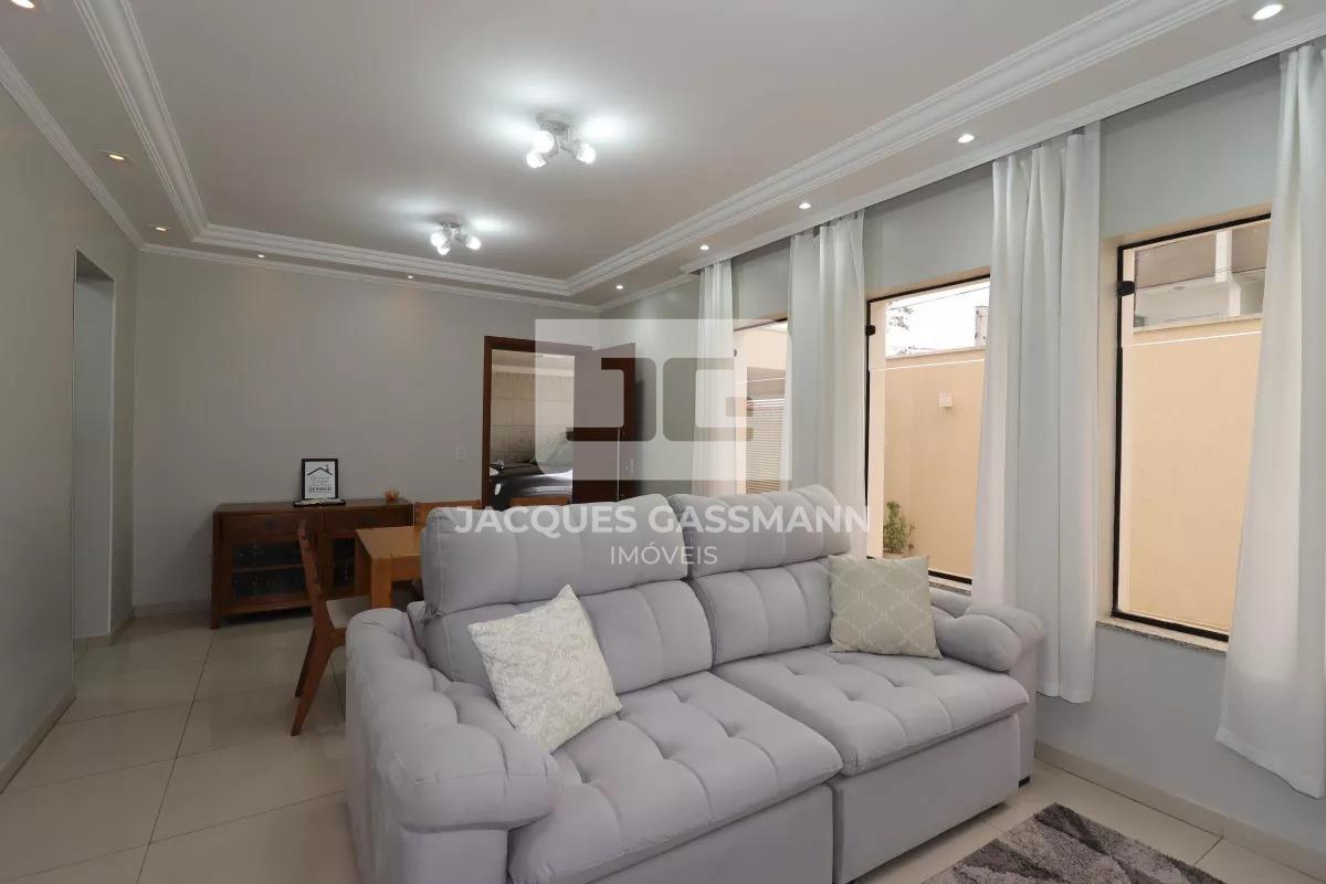 Sobrado à venda no bairro Pinheirinho Santo André: