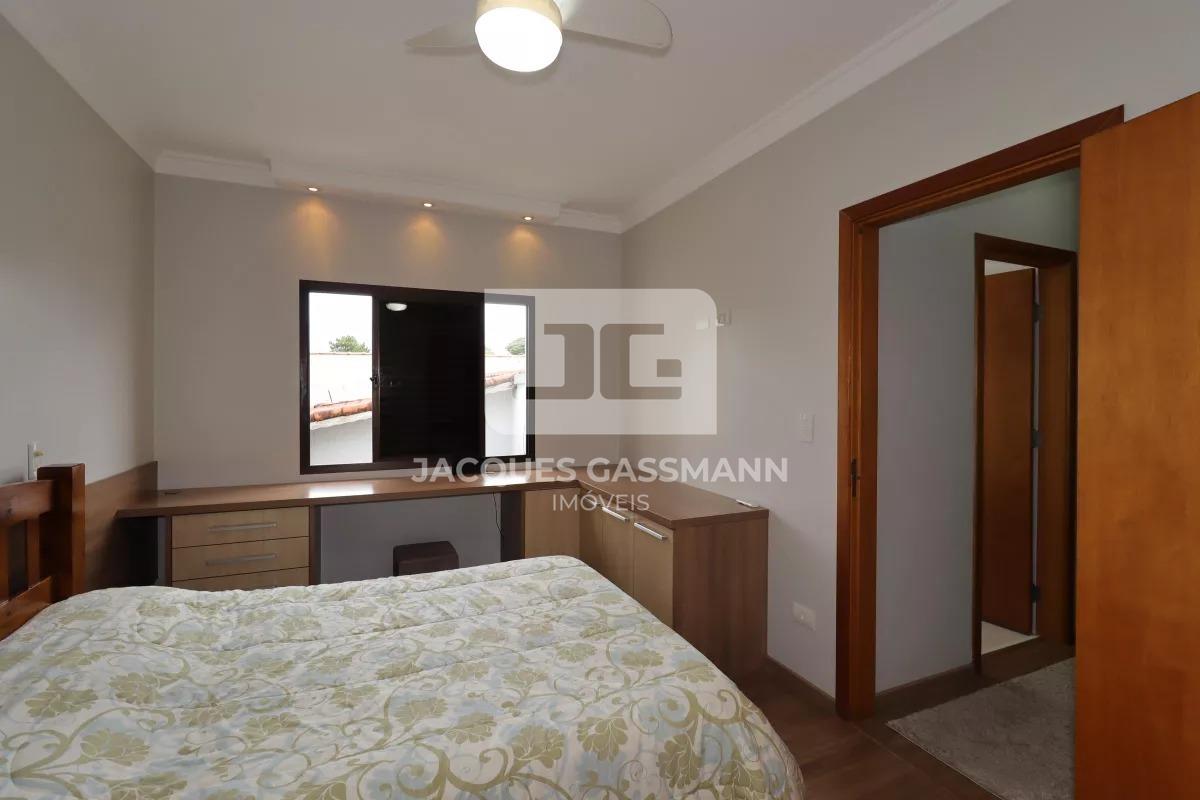 Sobrado à venda no bairro Pinheirinho Santo André: